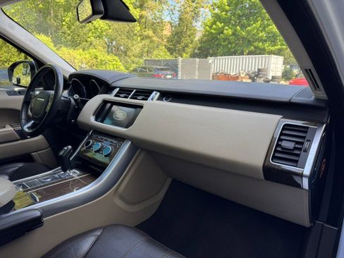 Used 2016 Land Rover Range Rover Sport HSE AWD/4WD image 39