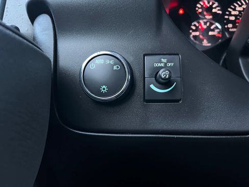 Used 2023 GMC Savana 2500 image 18