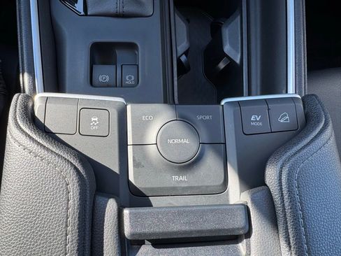 Certified 2024 Toyota Grand Highlander AWD Hybrid image 24