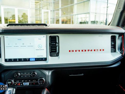 Used 2025 Ford Bronco Stroppe Edition AWD/4WD image 13