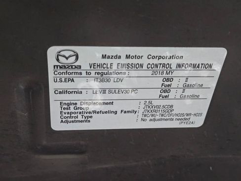 Used 2018 MAZDA MAZDA3 Grand Touring image 27