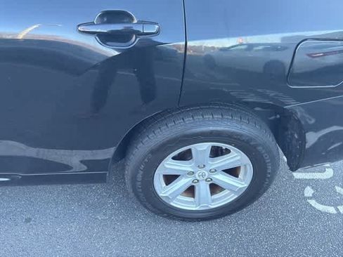Used 2010 Toyota Highlander SE image 8