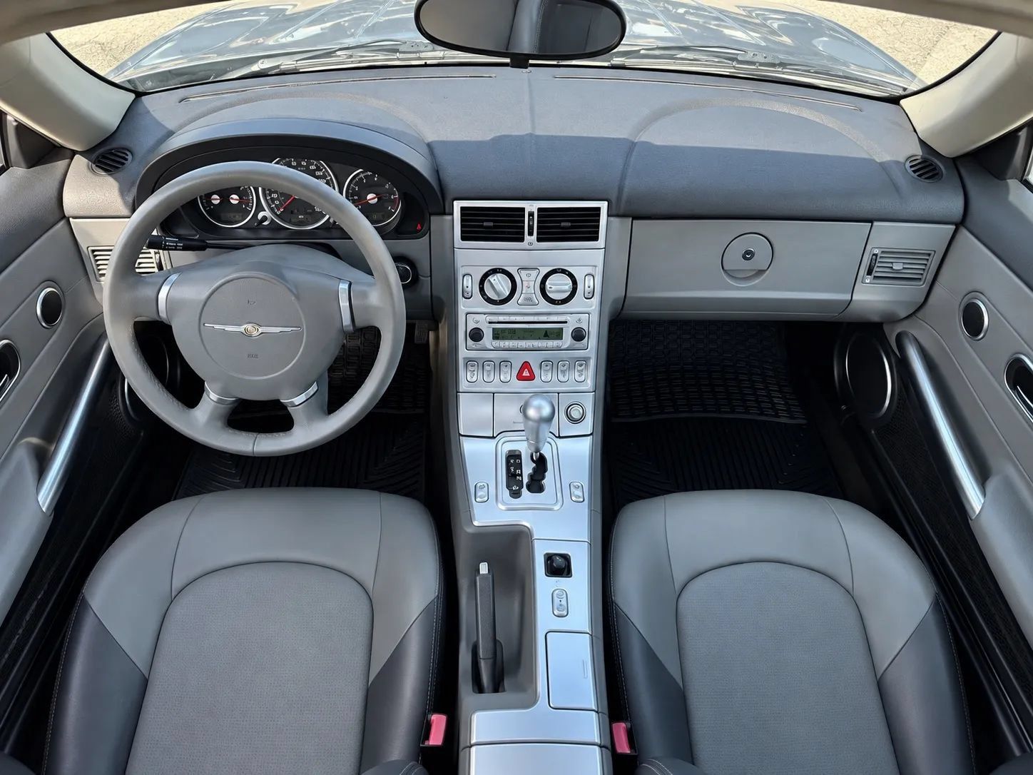Used 2007 Chrysler Crossfire Limited RWD image 18