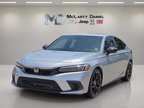 Used 2024 Honda Civic Sport image 2