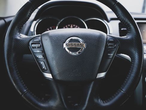 Used 2014 Nissan Murano SL w/ Navigation Package AWD/4WD image 12