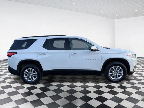 Used 2020 Chevrolet Traverse LT FWD image 4