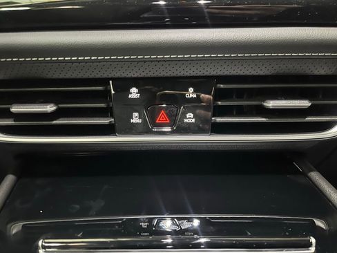 New 2026 Volkswagen Atlas SE image 15