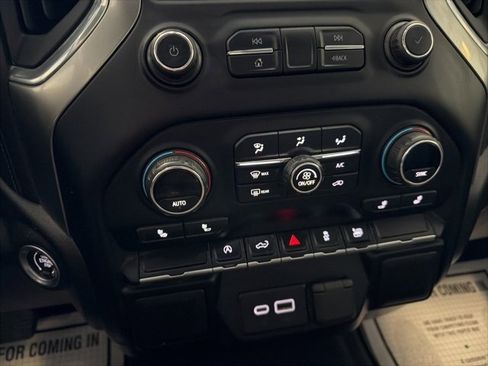 Used 2021 Chevrolet Silverado 1500 LT image 23