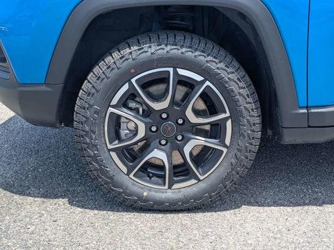 Certified 2025 Jeep Compass Trailhawk AWD/4WD image 11