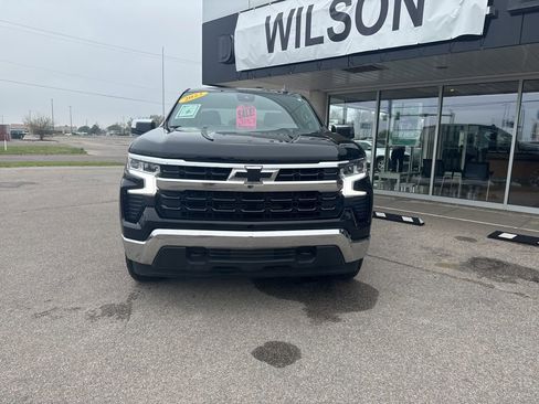 Used 2023 Chevrolet Silverado 1500 LT w/ Protection Package AWD/4WD image 2