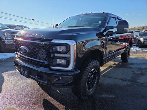 Used 2025 Ford F350 Lariat w/ Lariat Ultimate Package image 2