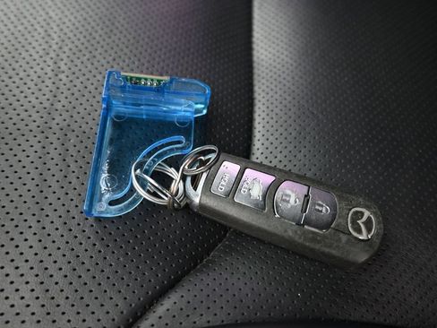 Used 2019 MAZDA CX-9 Touring image 61