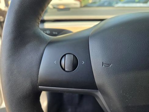 Used 2023 Tesla Model 3 Standard Range RWD image 26