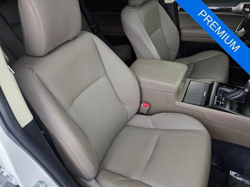 Used 2021 Lexus GX 460 Premium w/ Premium Package AWD/4WD image 31