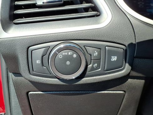 Certified 2019 Ford Edge SEL w/ Equipment Group 201A AWD/4WD image 19