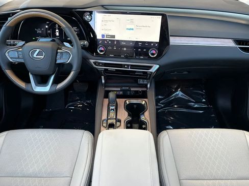 Used 2026 Lexus RX 350 w/ Convenience Package image 3