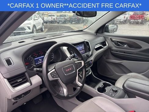 Used 2023 GMC Terrain SLT image 16