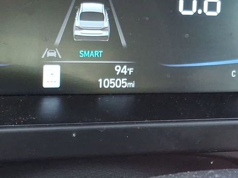 Used 2025 Hyundai Elantra Sport image 19