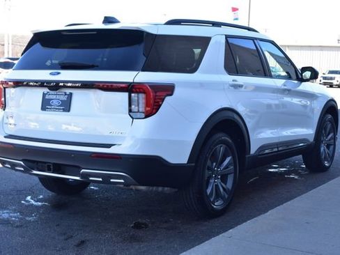 New 2026 Ford Explorer Active w/ Active Comfort Package image 6