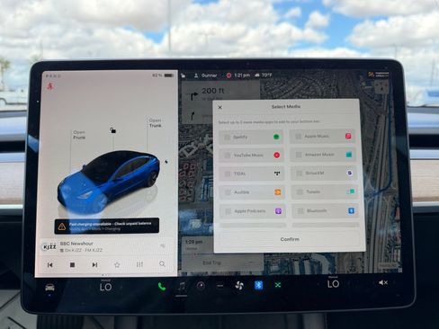 Used 2022 Tesla Model 3 Long Range image 12