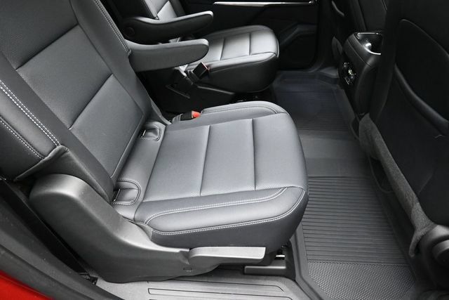 Certified 2025 Chevrolet Traverse LT w/ Sun and Wheel Package FWD image 29