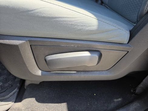 Used 2020 RAM 1500 Classic SLT AWD/4WD image 22