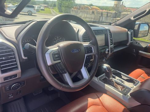 Used 2019 Ford F150 King Ranch w/ Equipment Group 601A Luxury AWD/4WD image 15