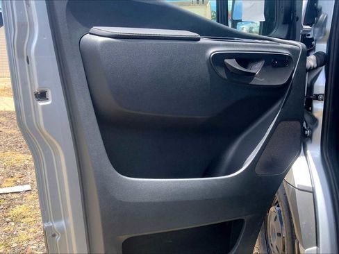 Used 2025 Mercedes-Benz Sprinter 2500 image 19