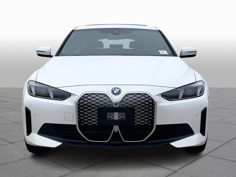 Certified 2025 BMW i4 eDrive40 w/ Premium Package image 3