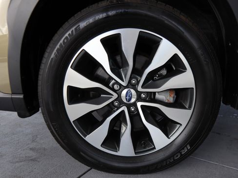 Used 2023 Subaru Outback Limited image 13