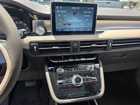 Used 2021 Lincoln Corsair FWD w/ Premium Package image 23