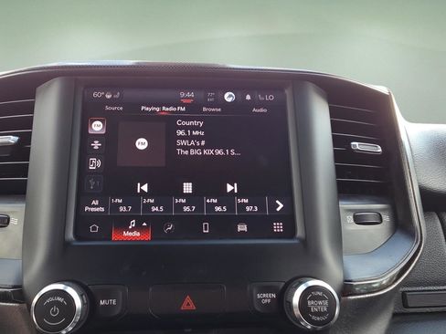 Used 2022 RAM 1500 Big Horn w/ Built-to-serve Edition image 10