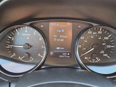 Used 2021 Nissan Rogue Sport S image 20