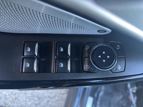 Certified 2024 Ford Explorer Platinum w/ Technology Package image 18