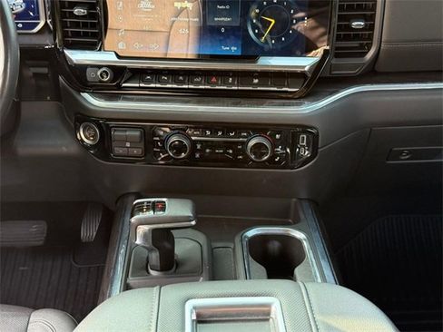 Used 2022 Chevrolet Silverado 1500 LTZ image 15