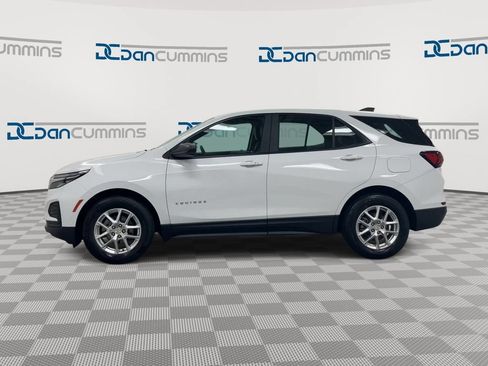 Used 2022 Chevrolet Equinox LS FWD image 5
