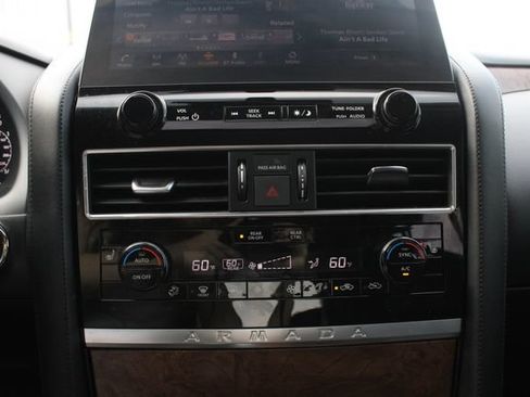 Used 2021 Nissan Armada SL w/ Captain's Chairs Package AWD/4WD image 19
