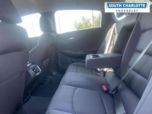 Used 2025 Chevrolet Malibu LT FWD image 17