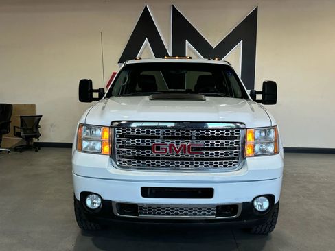 Used 2011 GMC Sierra 3500 Denali image 2