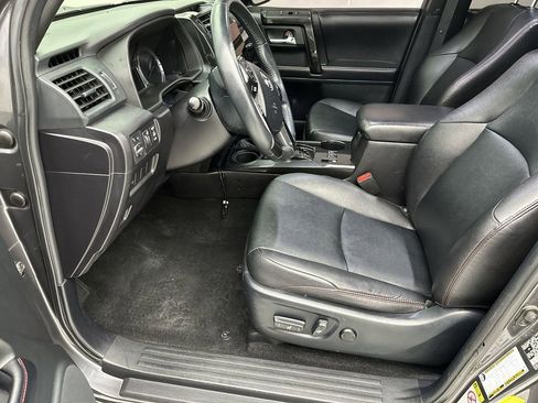 Used 2016 Toyota 4Runner TRD Pro image 11