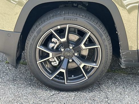 New 2026 Jeep Cherokee Overland AWD/4WD image 8