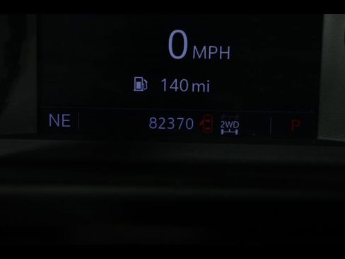 Used 2021 Chevrolet Tahoe Z71 w/ Z71 Signature Package image 27