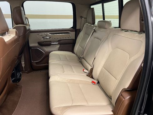 Used 2021 RAM 1500 Laramie AWD/4WD image 16