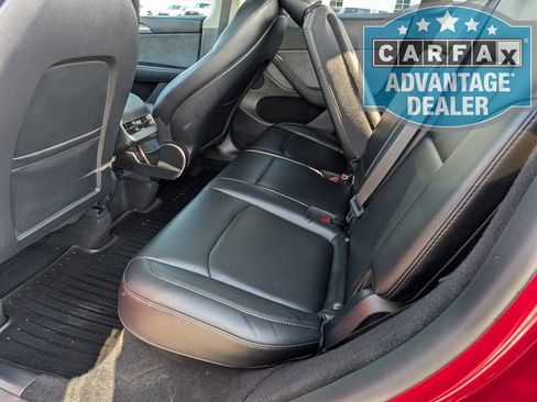 Used 2024 Tesla Model Y Long Range AWD/4WD image 17
