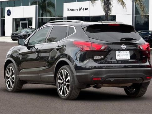 Used 2019 Nissan Rogue Sport SL image 6