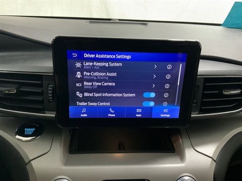 Used 2024 Ford Explorer XLT w/ Equipment Group 202A image 33