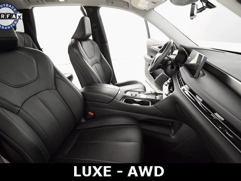 Used 2024 INFINITI QX60 Luxe image 11