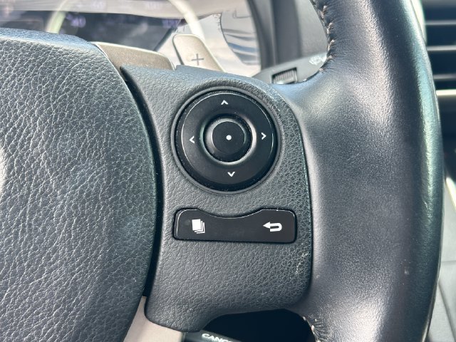 Used 2015 Lexus IS 250 RWD image 18
