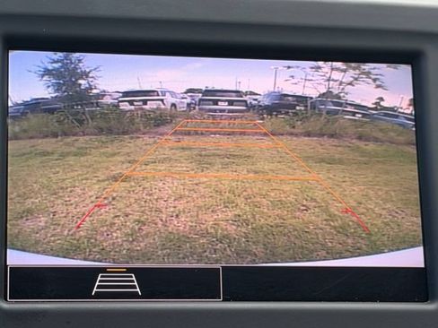 Used 2023 Chevrolet Equinox LT FWD image 27