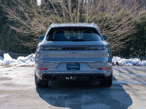 New 2026 Porsche Cayenne image 6